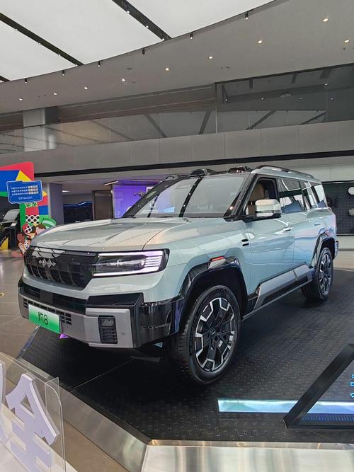 佛山290比亚迪方程豹硬派越野的爆款，英菲尼迪35周年与你共成长